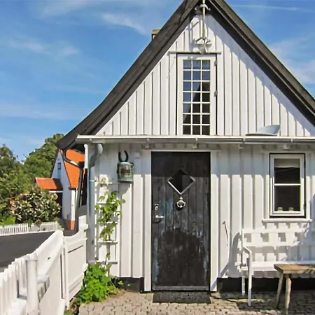 Feriehus Awesome In With 2 Bedrooms And Wifi