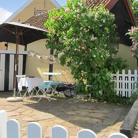 Feriehus Awesome In With 2 Bedrooms And Wifi *