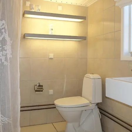Awesome In With 2 Bedrooms And Wifi *